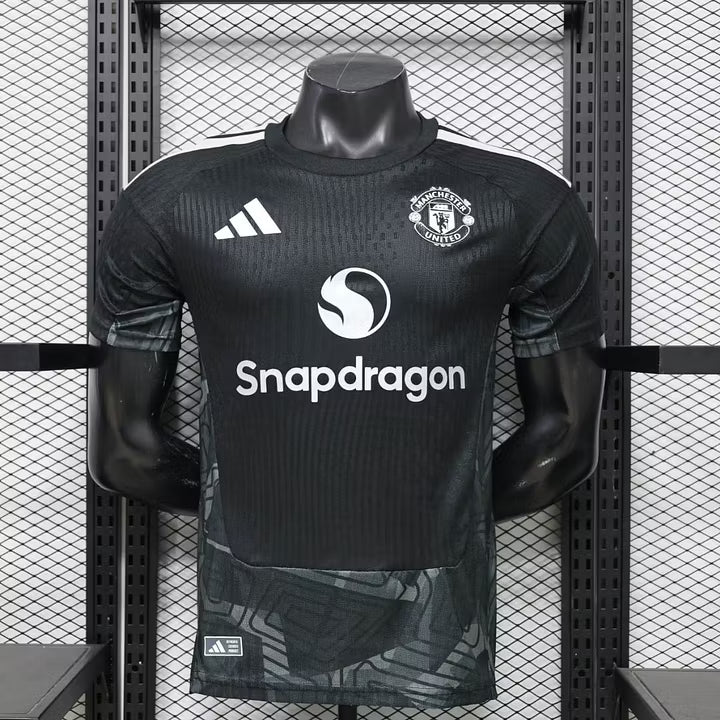 Manchester United Goalkeeper Football Shirt 2026/2027 Black Player Version 1:1 Thai Quality