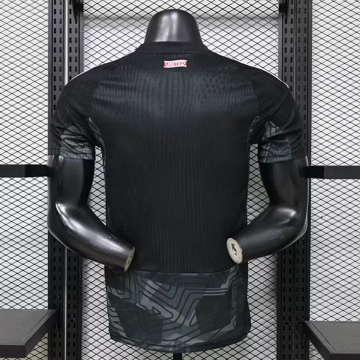Manchester United Goalkeeper Football Shirt 2026/2027 Black Player Version 1:1 Thai Quality