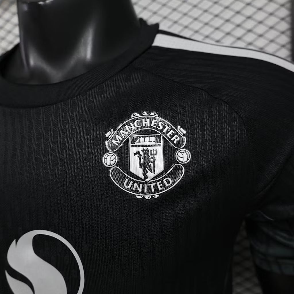 Manchester United Goalkeeper Football Shirt 2026/2027 Black Player Version 1:1 Thai Quality