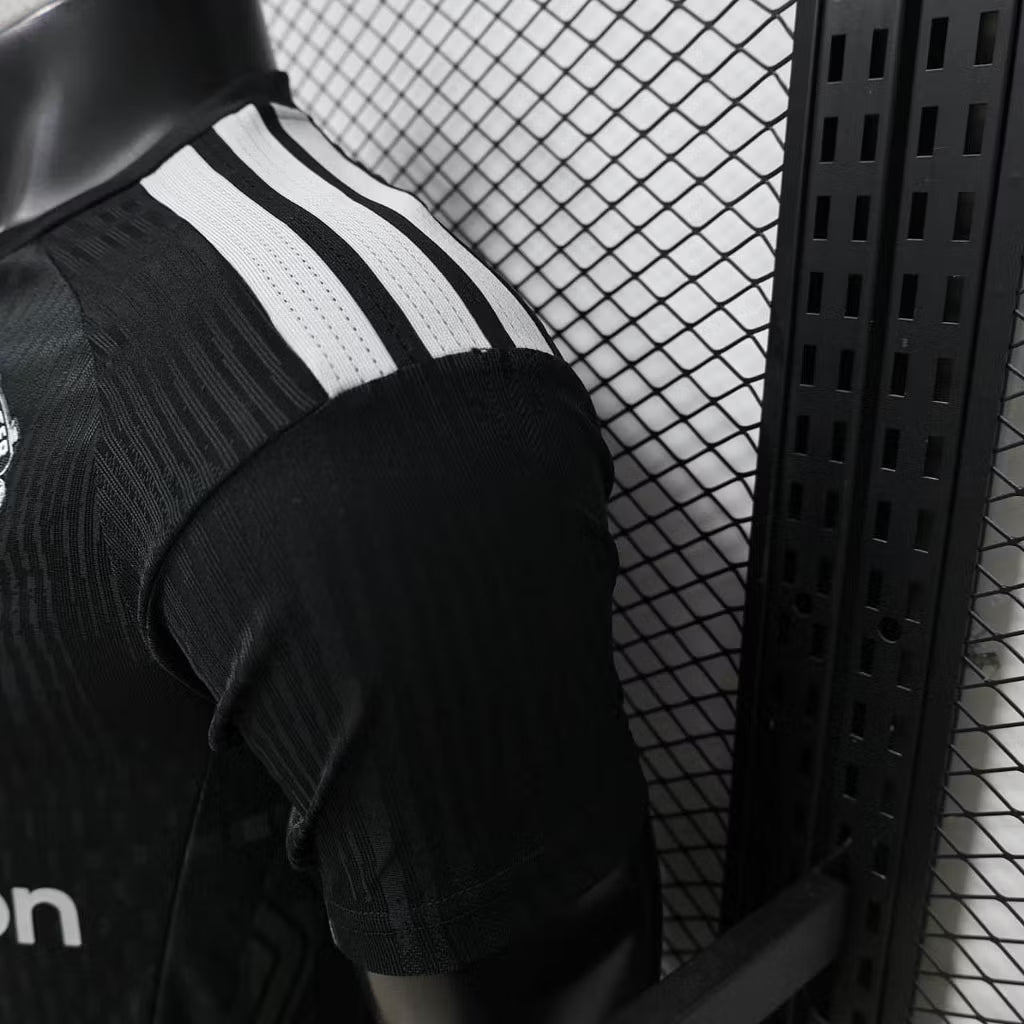 Manchester United Goalkeeper Football Shirt 2026/2027 Black Player Version 1:1 Thai Quality