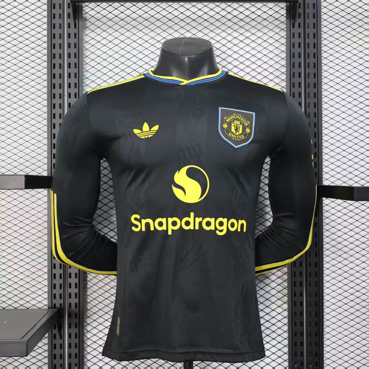 2025/2026 Player Version Long Sleeve Manchester United Third Away Football Shirt – 1:1 Thai Quality