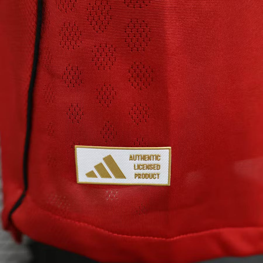 2025/2026 Player Version Long Sleeve Manchester United Home Football Shirt – 1:1 Thai Quality
