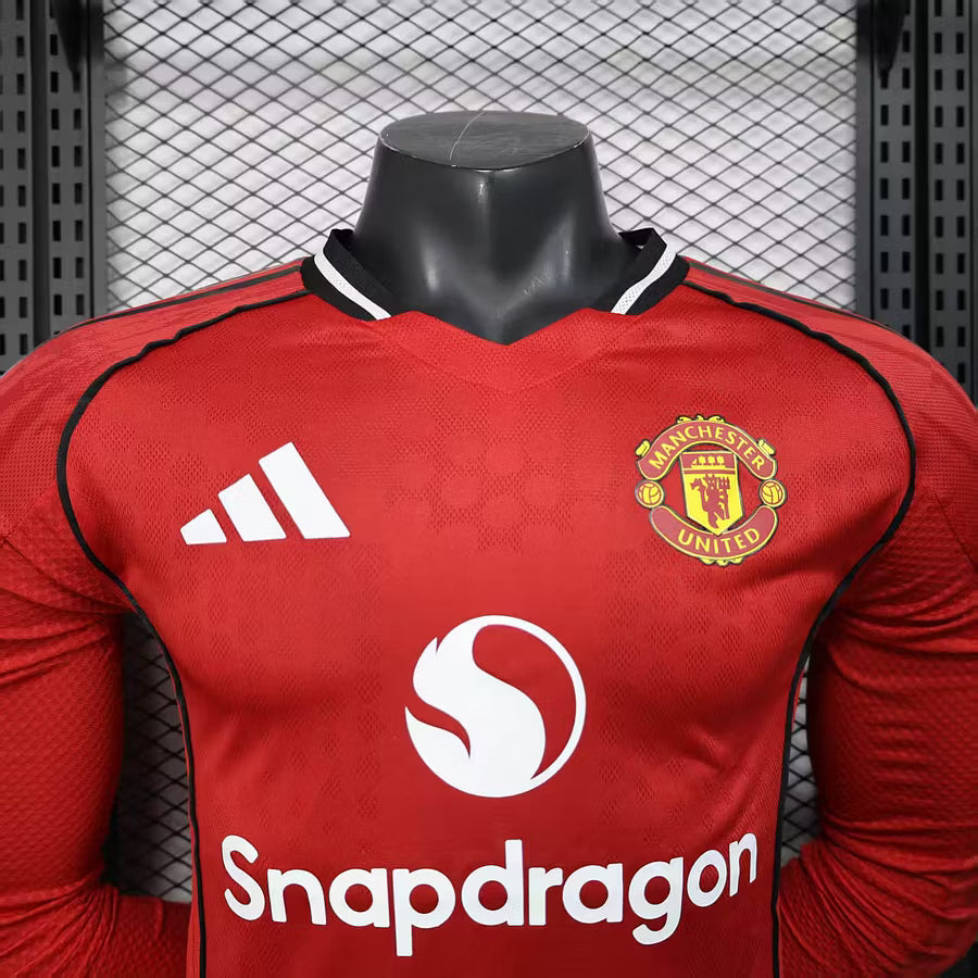 2025/2026 Player Version Long Sleeve Manchester United Home Football Shirt – 1:1 Thai Quality