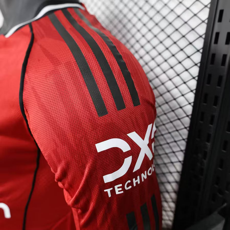 2025/2026 Player Version Long Sleeve Manchester United Home Football Shirt – 1:1 Thai Quality