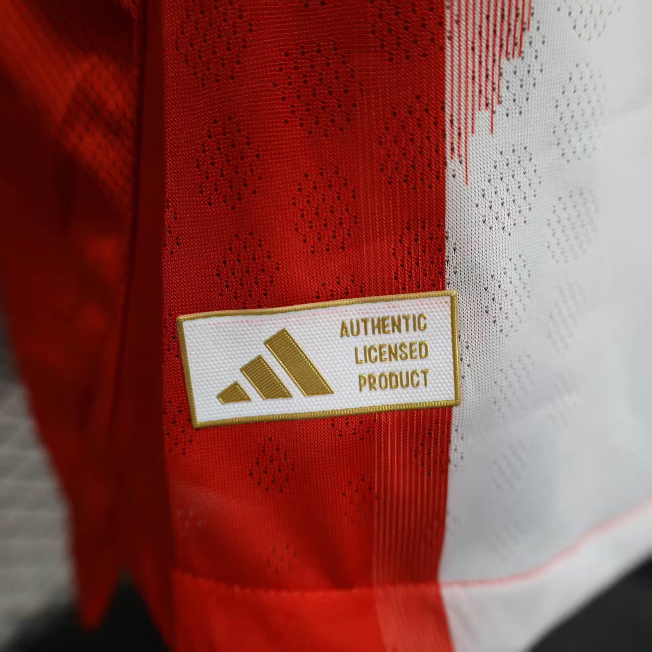 2025/2026 Player Version Long Sleeve Bayern Munich Home Football Shirt – 1:1 Thai Quality