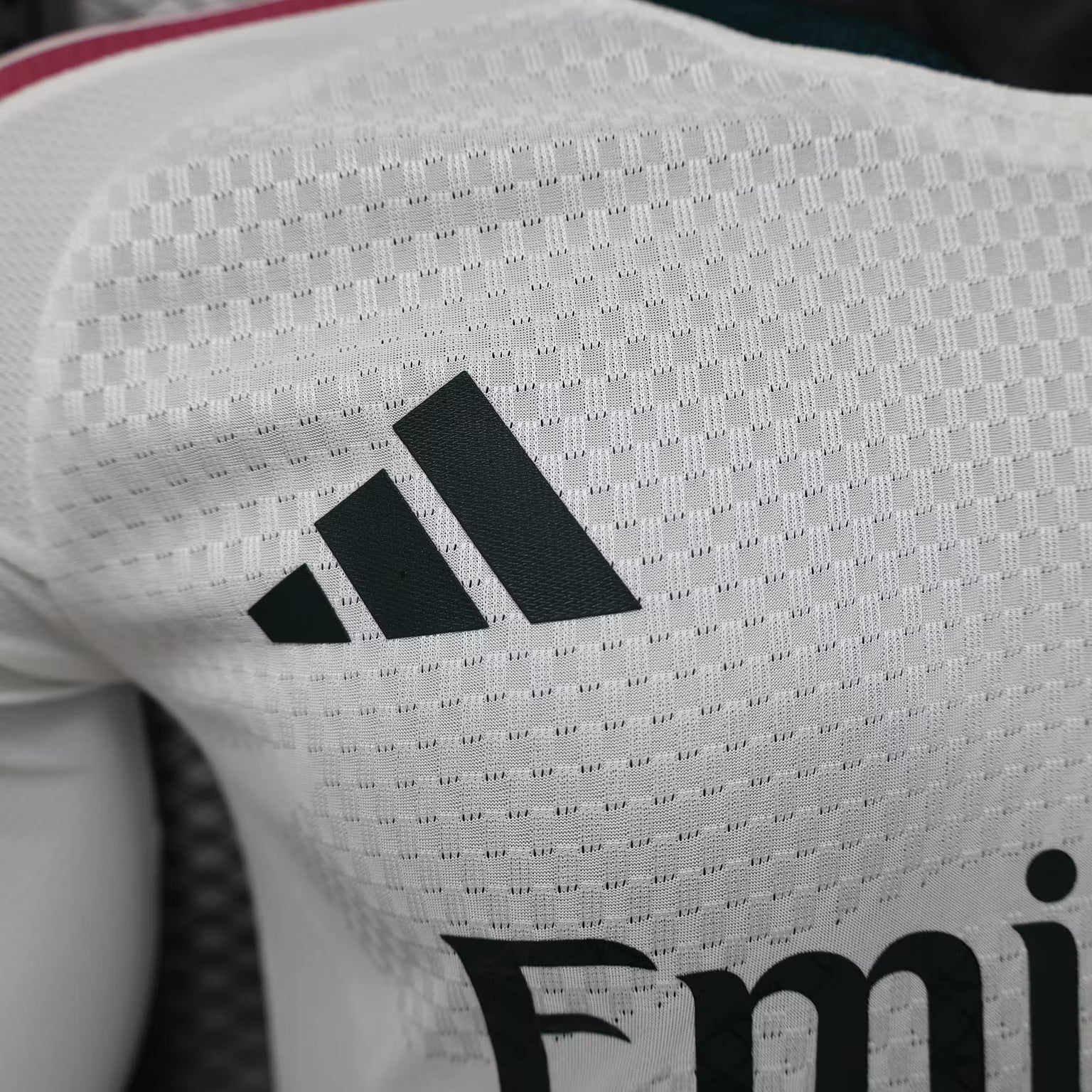 2026/2027 Player Version Long Sleeve Real Madrid Home Football Shirt – 1:1 Thai Quality