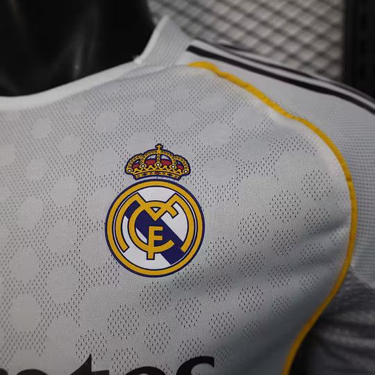 2025/2026 Player Version Long Sleeve Real Madrid Home Football Shirt – 1:1 Thai Quality