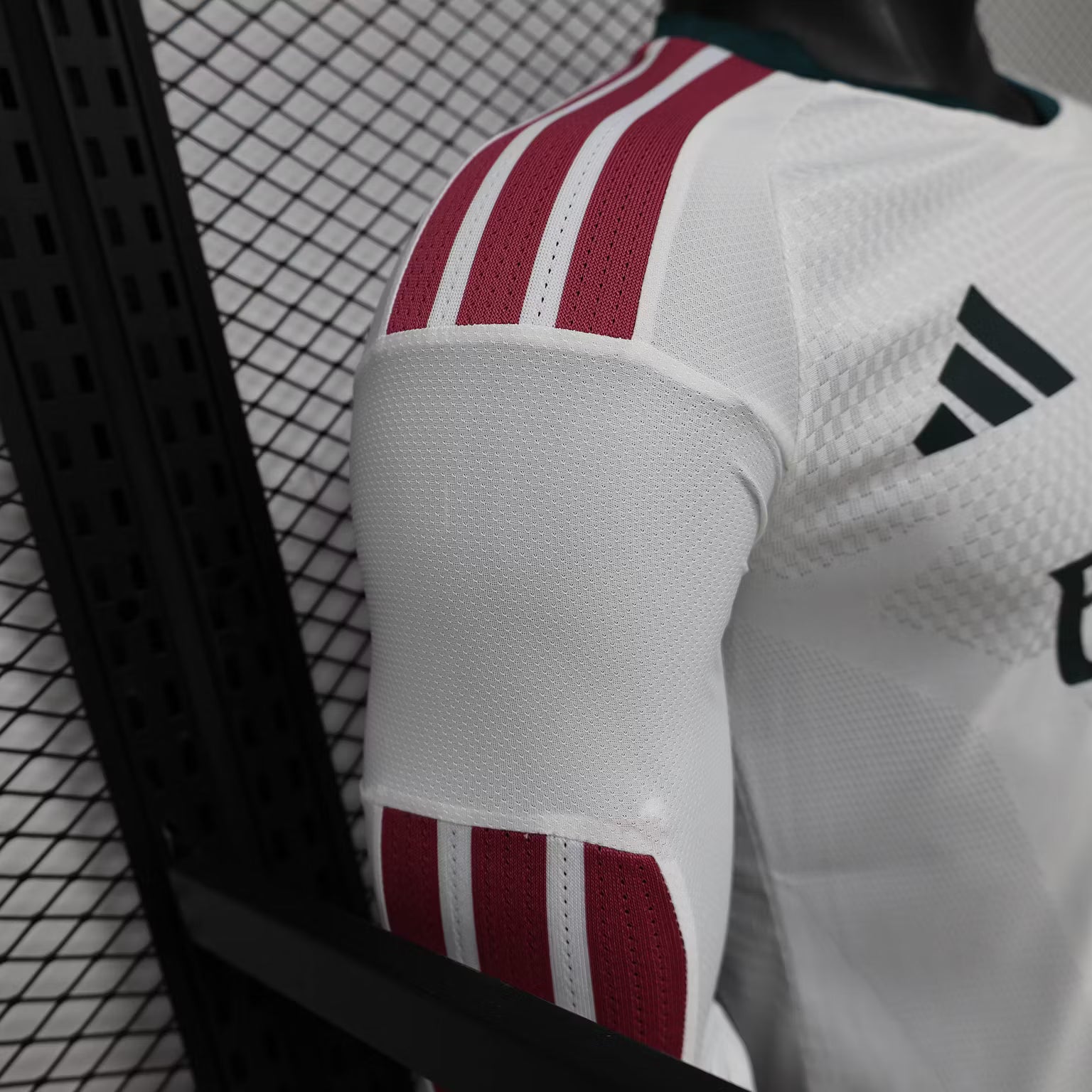 2026/2027 Player Version Long Sleeve Real Madrid Home Football Shirt – 1:1 Thai Quality