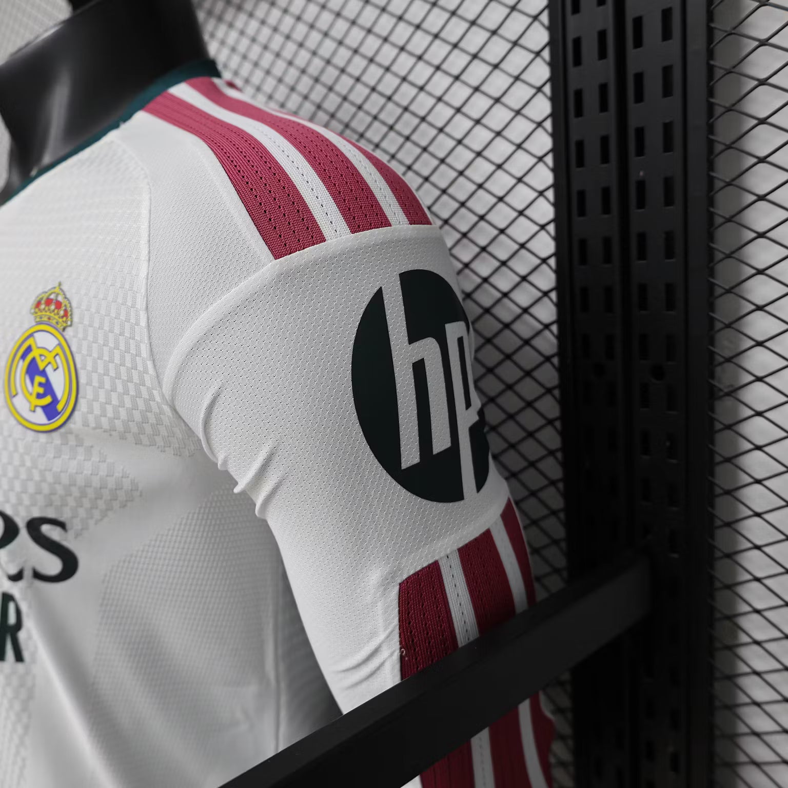 2026/2027 Player Version Long Sleeve Real Madrid Home Football Shirt – 1:1 Thai Quality