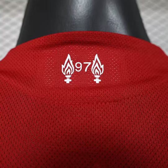 2025/2026 Player Version Long Sleeve Liverpool Home Football Shirt – 1:1 Thai Quality